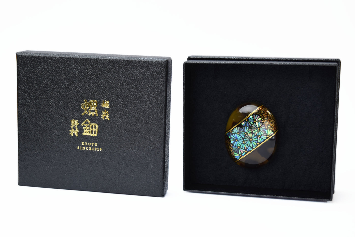 螺鈿×鼈甲 MAMORI菊ブローチ 金蒔